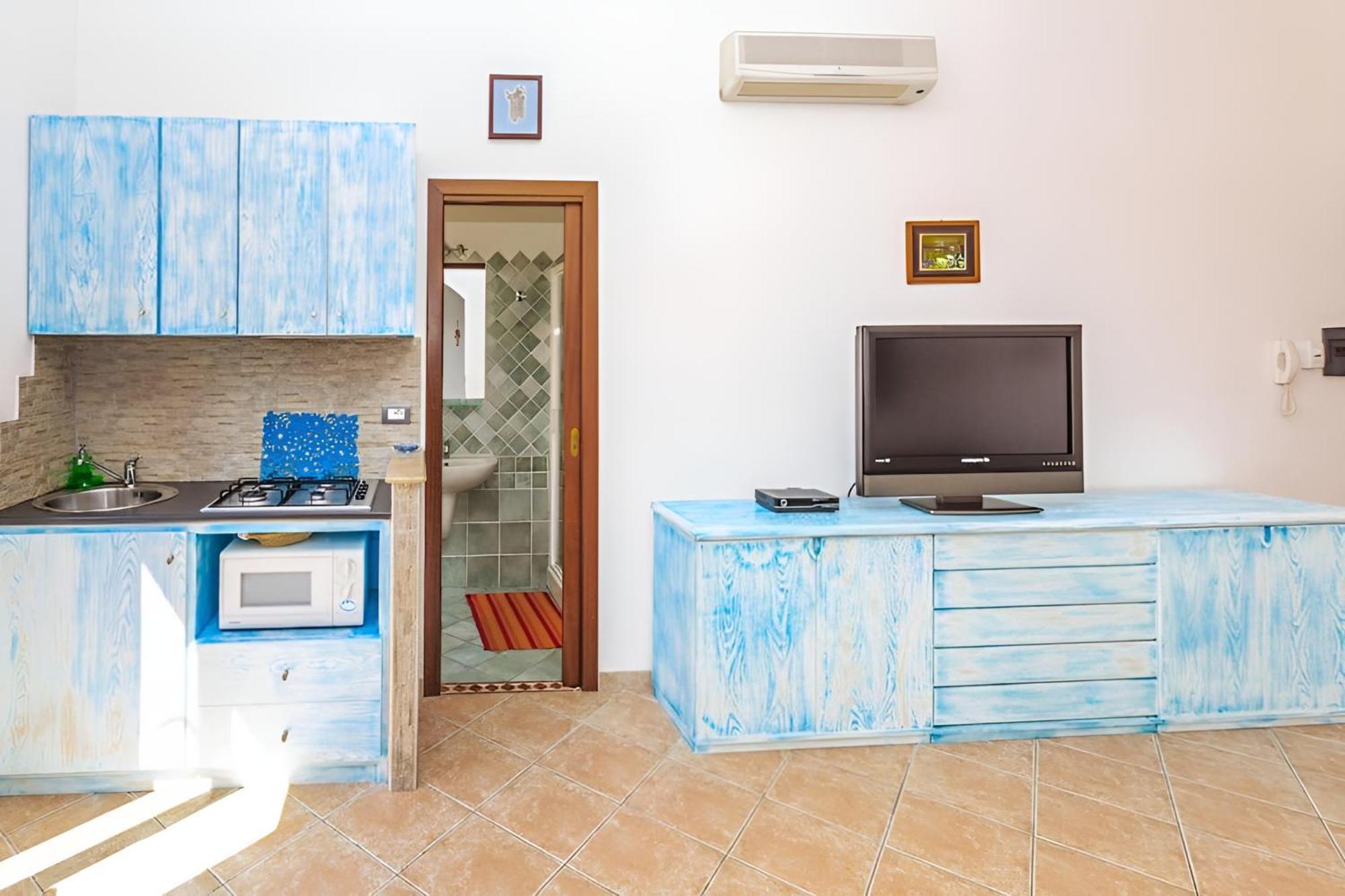 Splendido Appartamento In Pieno Centro Dell'Isola La Maddalena  Exterior photo